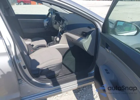 2020 Hyundai Elantra Value Edition z USA, uszkodzony, nr VIN 5NPD84LF2LH550101